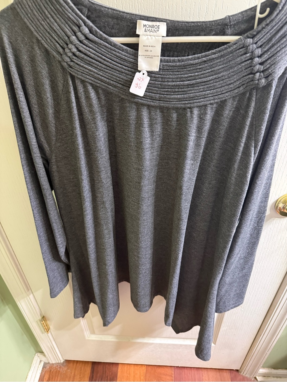 Monroe & Main Charcoal Gray Ribbed Bateau Neck Long-Sleeve Top